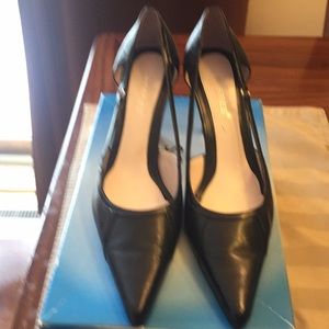 Women black leather high heels shoes